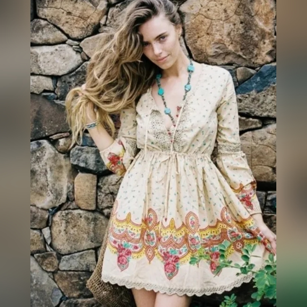 Chasing Unicorns Dress. Size: M